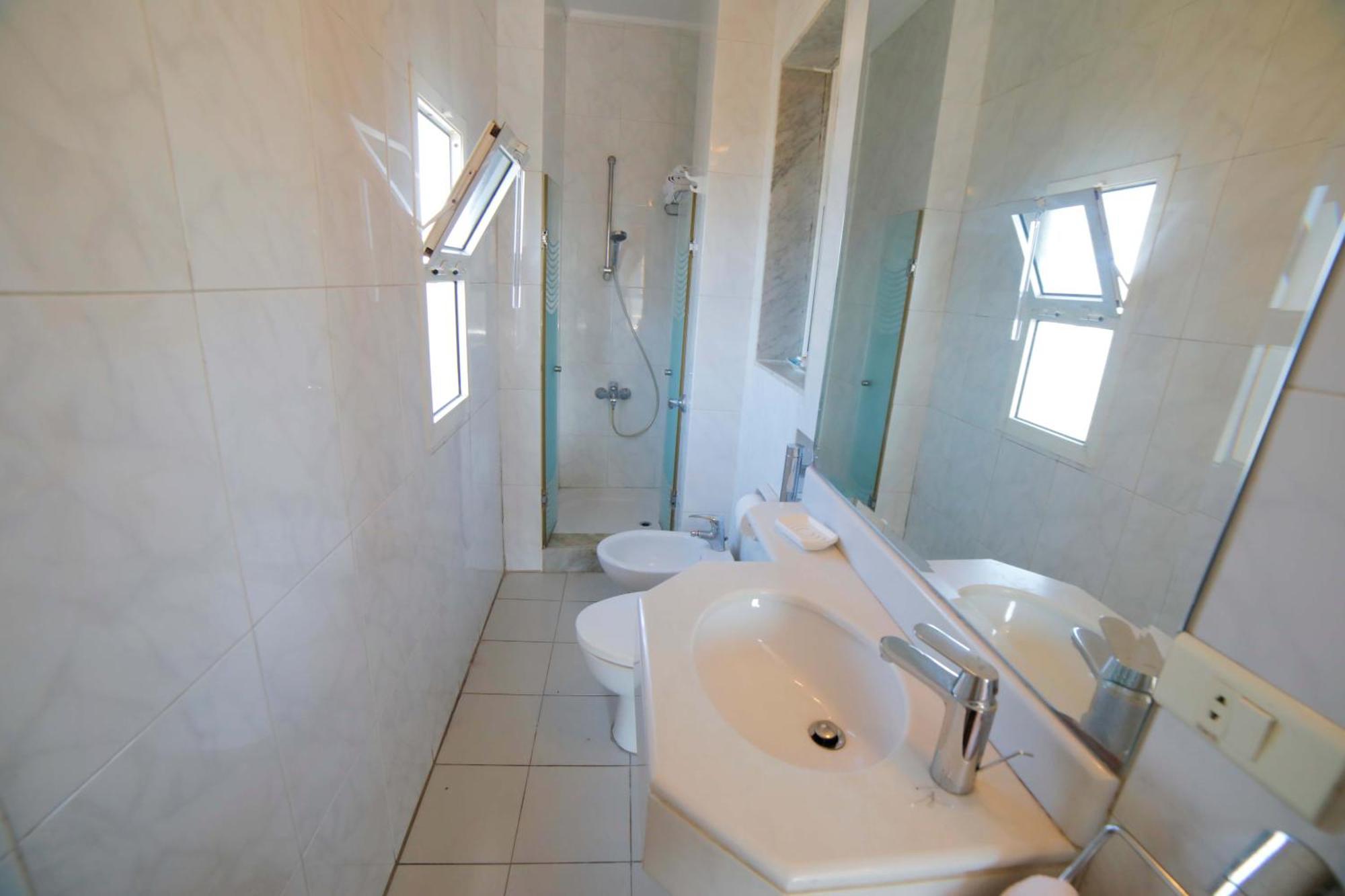 Holiday Home Suites Beirut Exterior foto