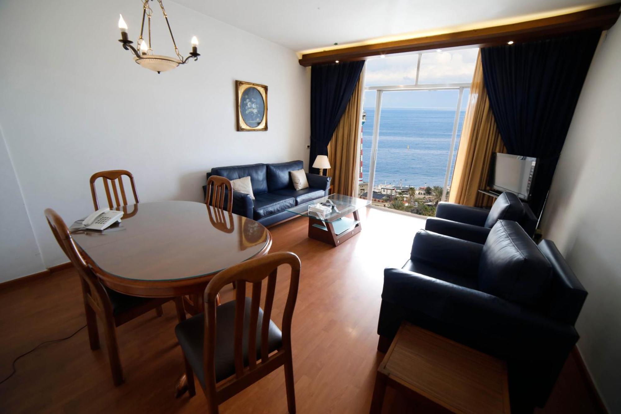 Holiday Home Suites Beirut Exterior foto