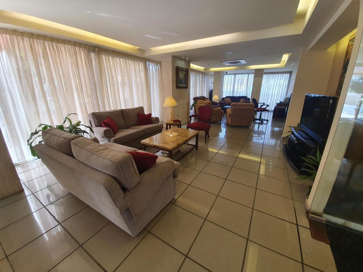 Holiday Home Suites Beirut Exterior foto